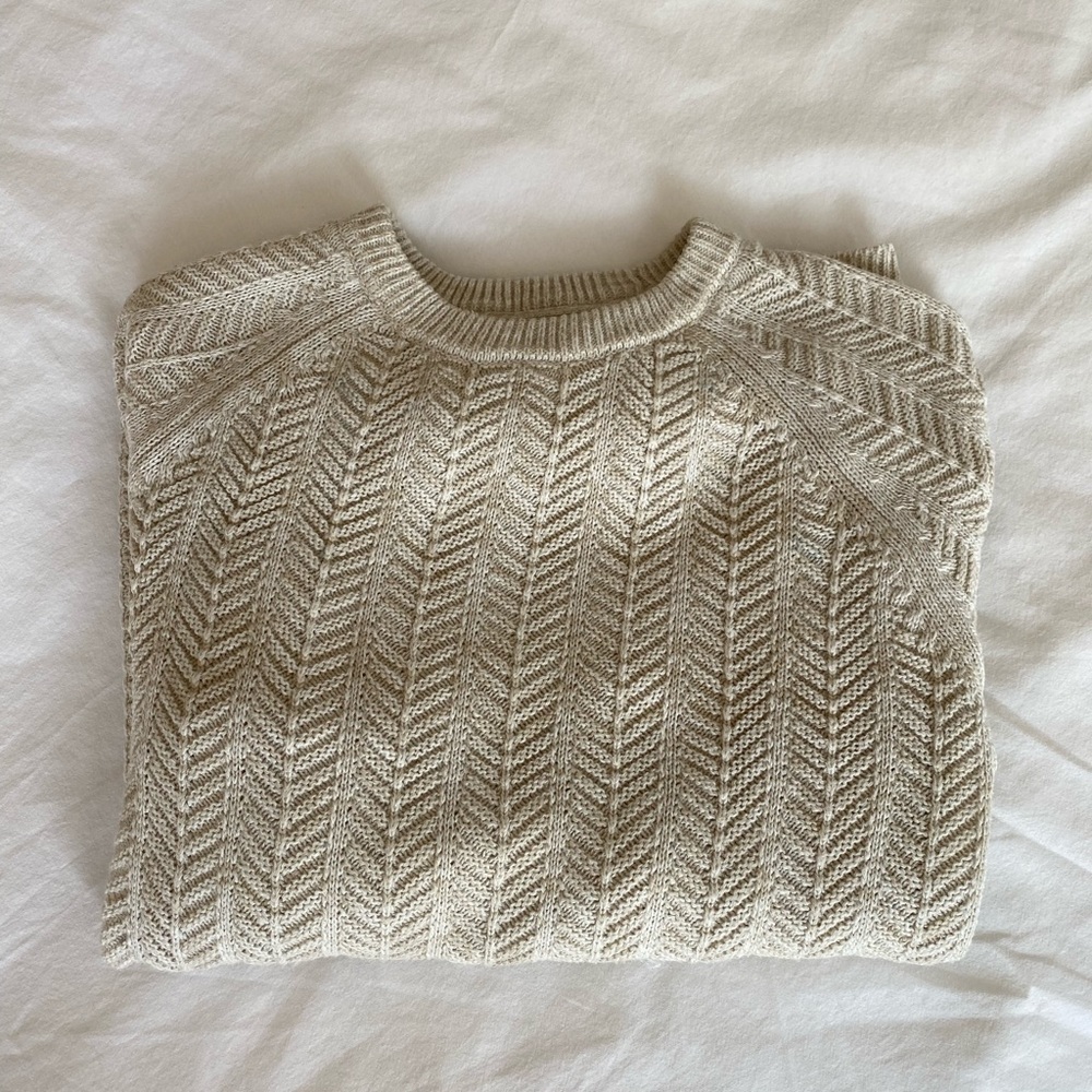 White Pull&Bear sweater